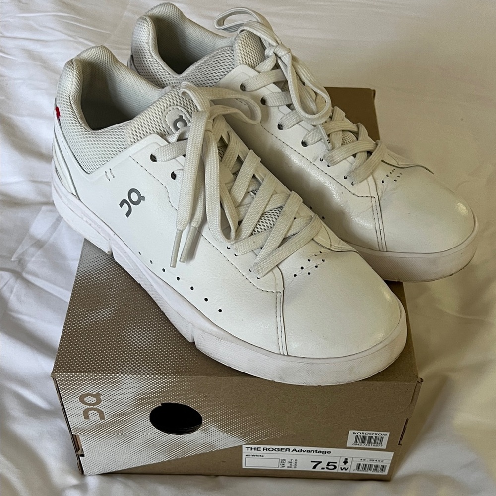 On Running White Sneakers Minimalist Design Breathable